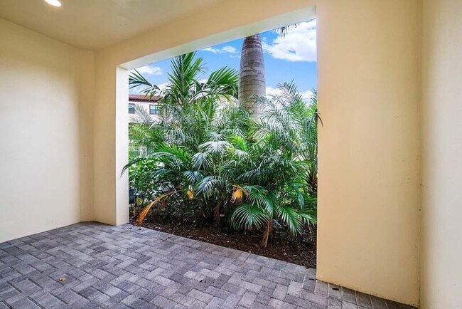 Photo - 4122 Faraday Wy