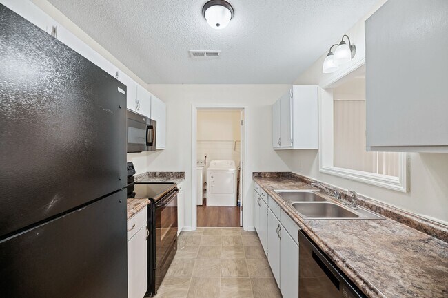3 Bedroom Townhouse in Goose Creek - 3 Bedroom Townhouse in Goose Creek