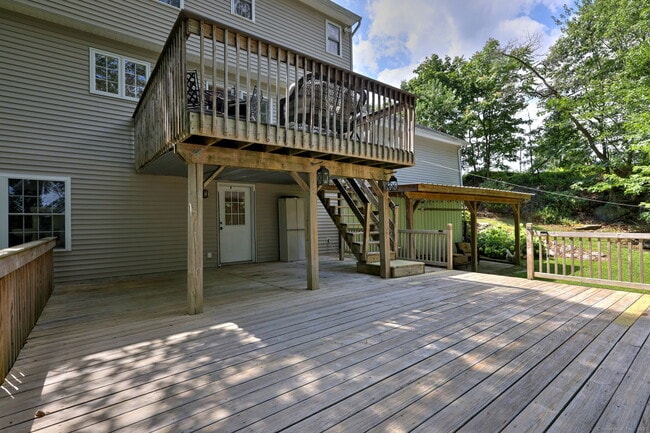 Photo - 28 Edgewood Ave