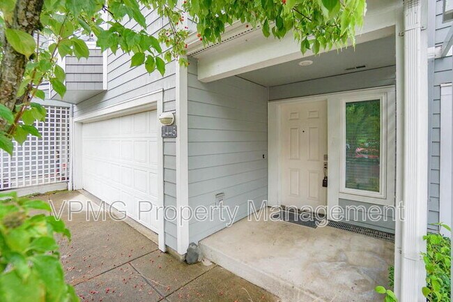 Photo - 1445 SE Columbia Way