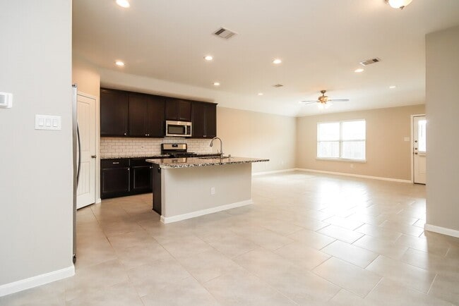 Photo - 8419 Ideal Dr