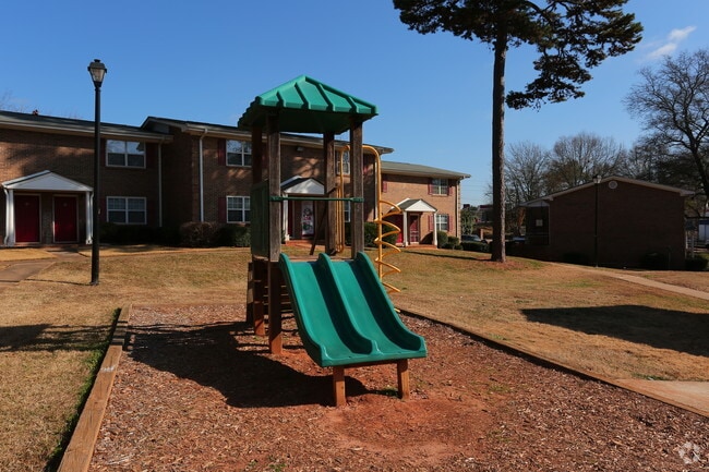 Tot Lot - Bolden Pines Apartments