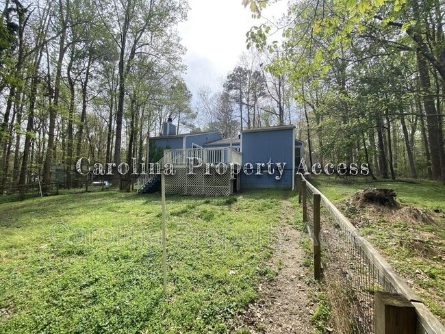 Photo - 102 Polks Pl