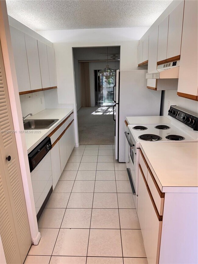 Photo - 1251 SW 125th Ave Unit 208T