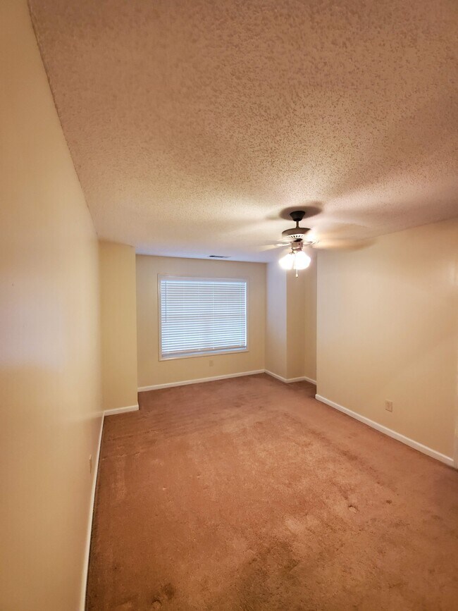 7063 Galloway Pt