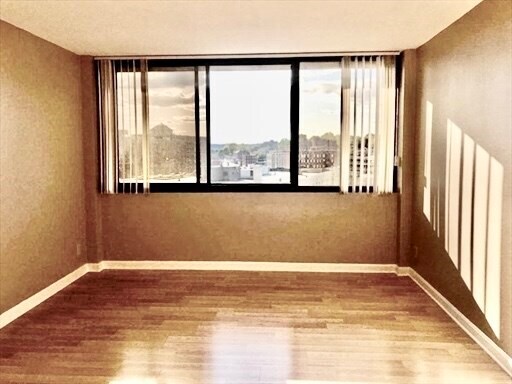 Photo - 70 Southbridge St Unit 703