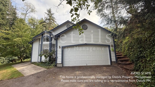 Building Photo - Nice Open Rambler in Secluded Central Kits... Rental