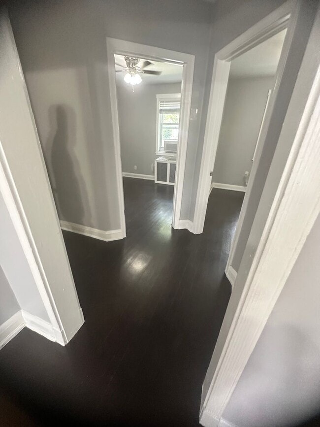 Photo - 918 St Dunstans Rd Unit 1