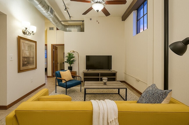 Building Photo - 521 N Jefferson Ave Unit SI ID1074454P