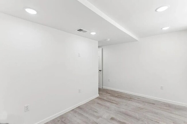 Photo - 507 S 63rd St Unit 2