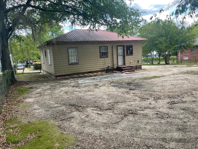 Photo - 186 Washington Ave