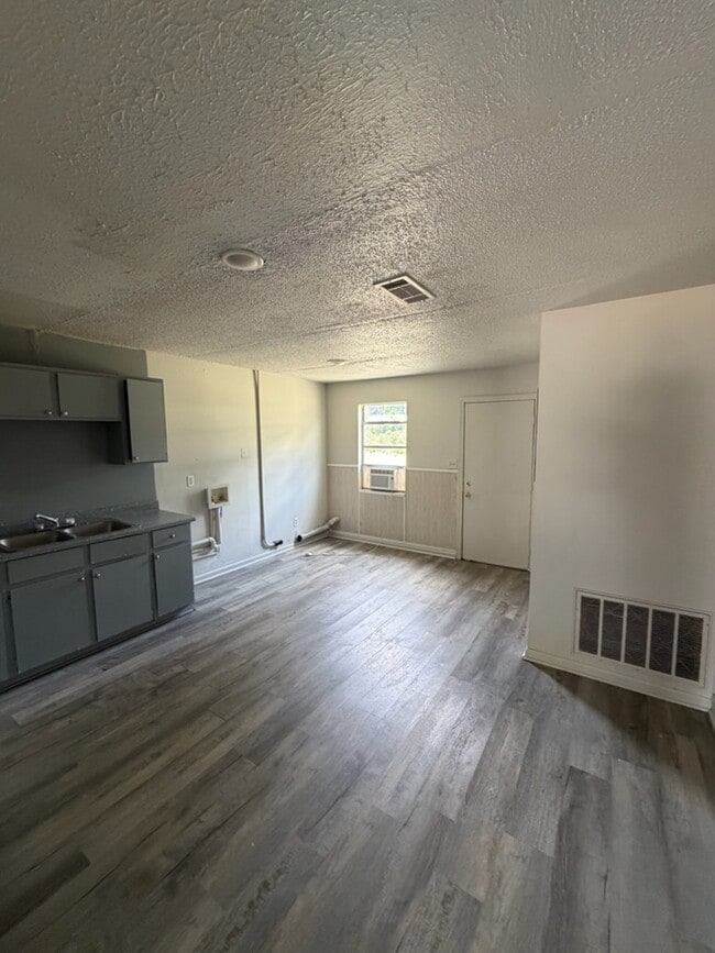 216 Horton Dr