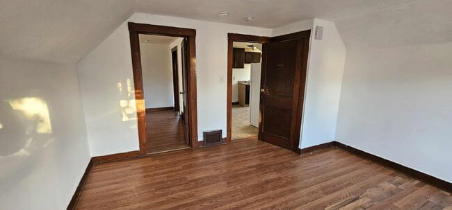 Photo - 2011 Monroe St Unit Upper