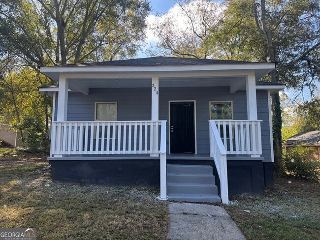 Building Photo - 324 Adams St