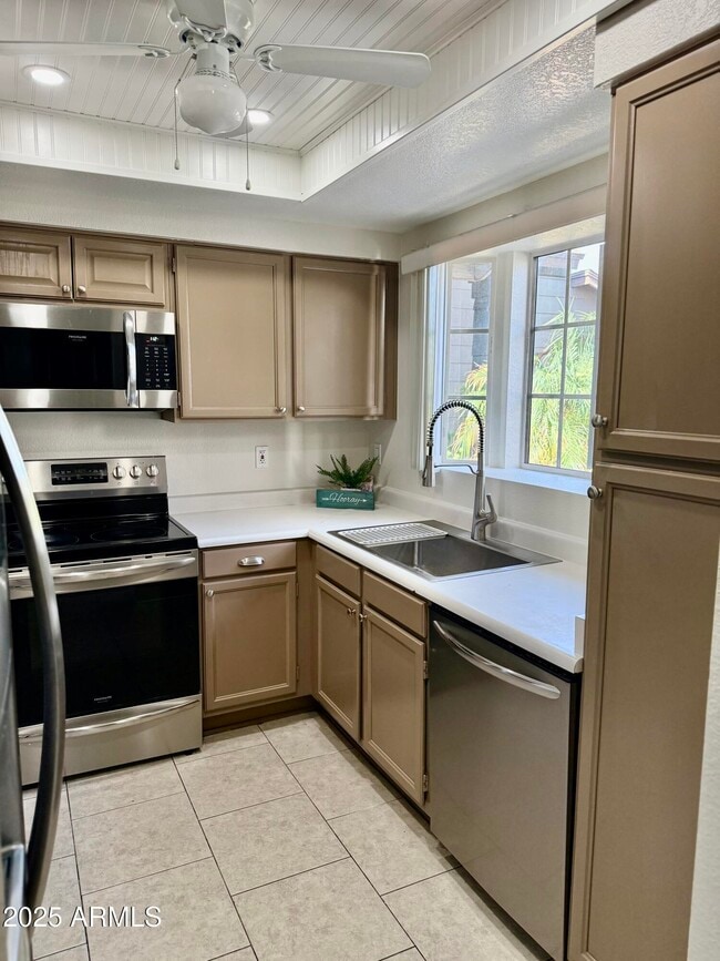 Photo - 4335 W Oraibi Dr