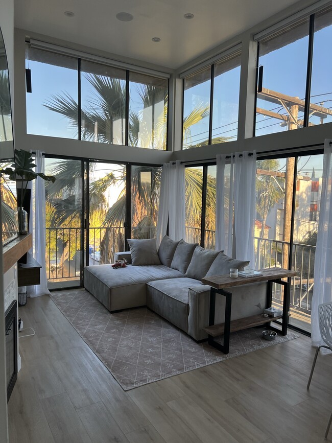 Sala de estar - 869 S Wooster St Unidad 309