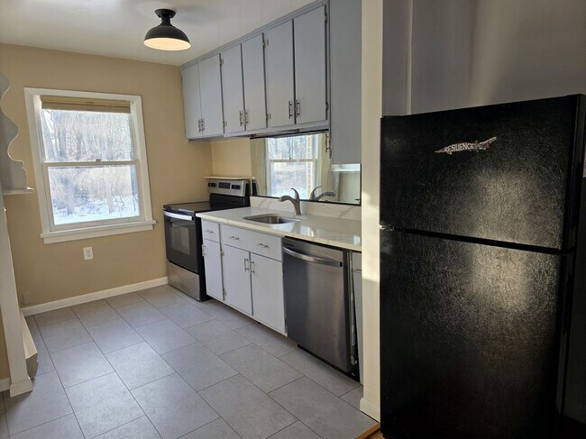 Photo - 38 Maxwell Dr