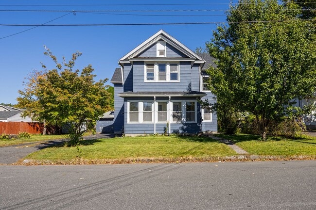Photo - 182 Narragansett Blvd Unit First Floor