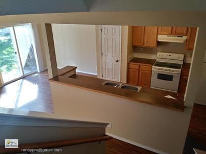 Photo - 2200 S Phillippi St