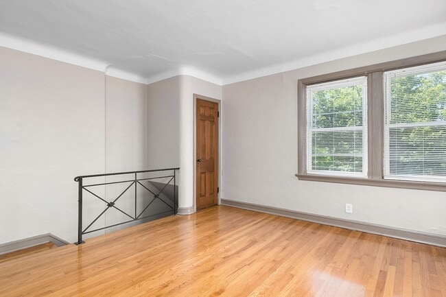 Photo - Northampton Non-Assumer Unit 4941 2F- 96