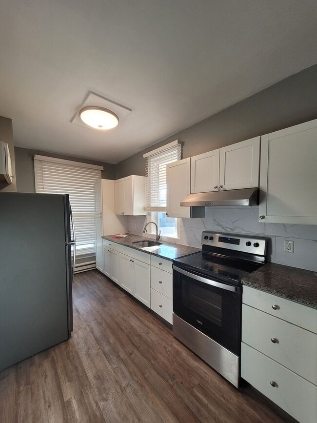 Building Photo - 136 N Market St Unit 101