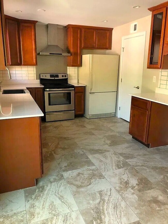 Photo - SPACIOUS AND AFFORDABLE 3 BEDROOM, 1.5 BATH TOWNHOME READY FOR IMMEDIATE MOVE-IN!