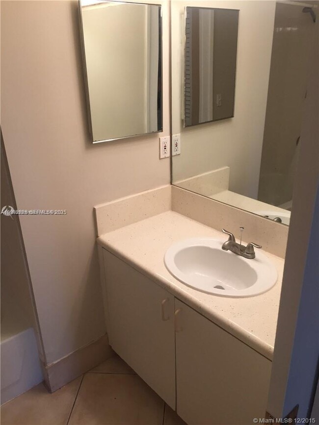 Photo - 7816 Sonoma Springs Cir Unidad 104