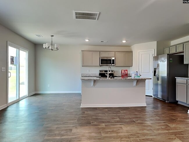 Photo - 469 Red Poll Wy