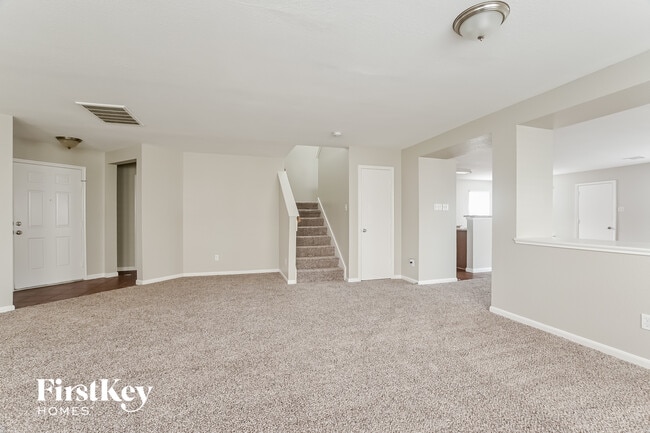 Photo - 339 Remington Harbor Ct