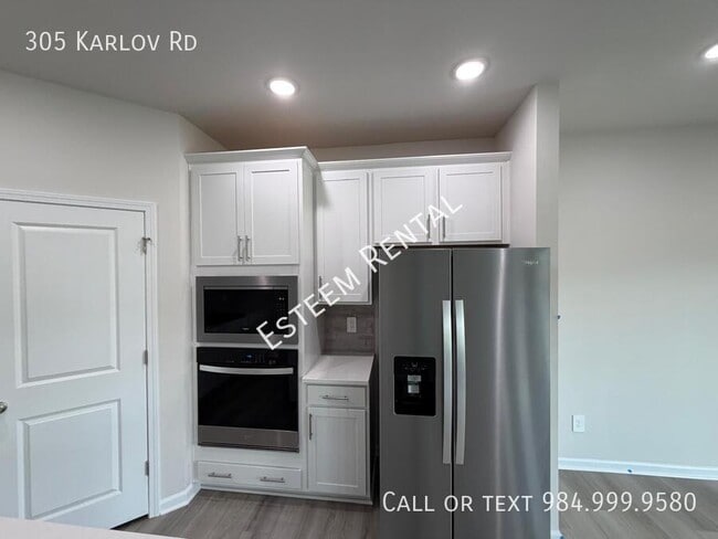 Photo - 305 Karlov Rd