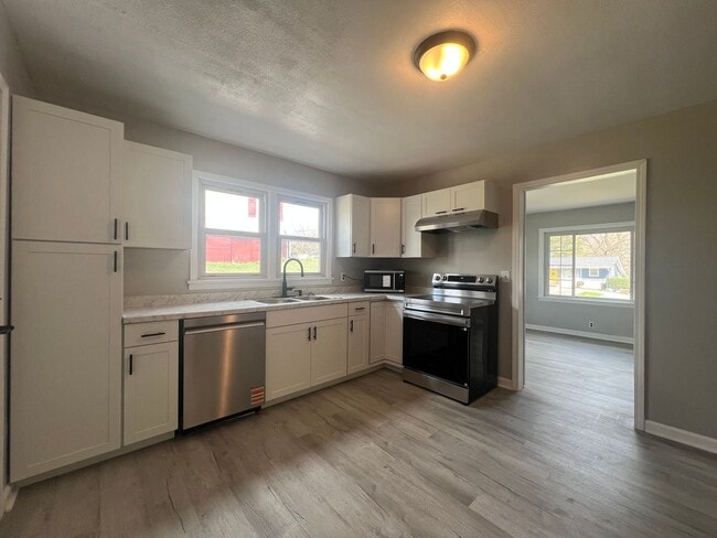 Photo - Newly renovated 3 bed and 1 bath house near ETSU and VA