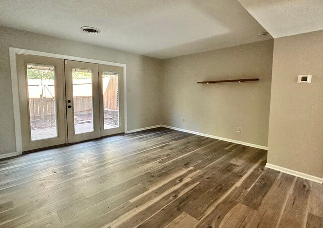 Coming Soon!!! Condo/Townhouse in Knoxville - Coming Soon!!! Condo/Townhouse in Knoxville
