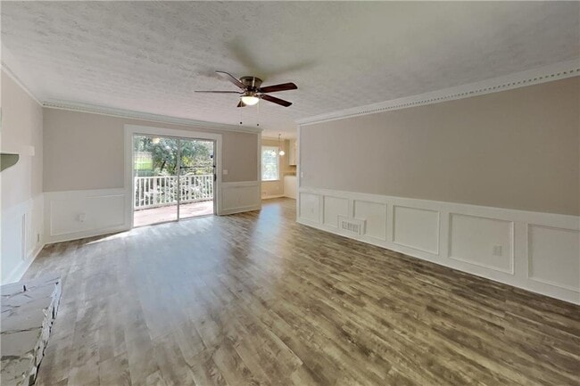 Photo - 1308 Chesapeake Dr SW