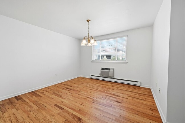 1222-1226 East Livingston Street
