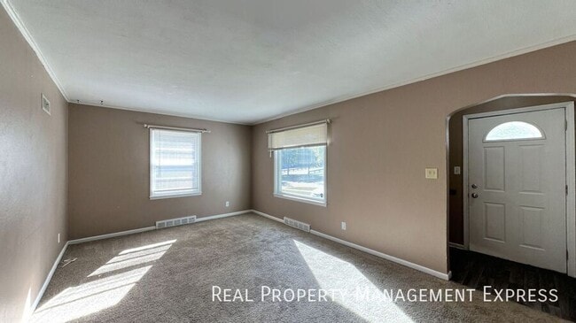 Photo - 1804 S Covell Ave