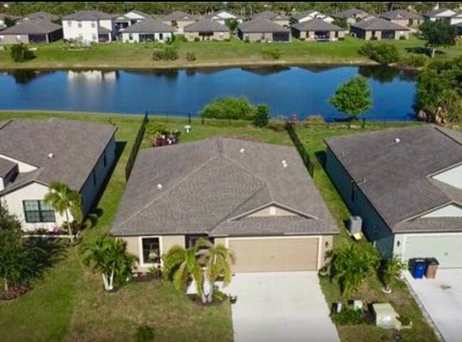 Photo - 167 Shadowview Ct
