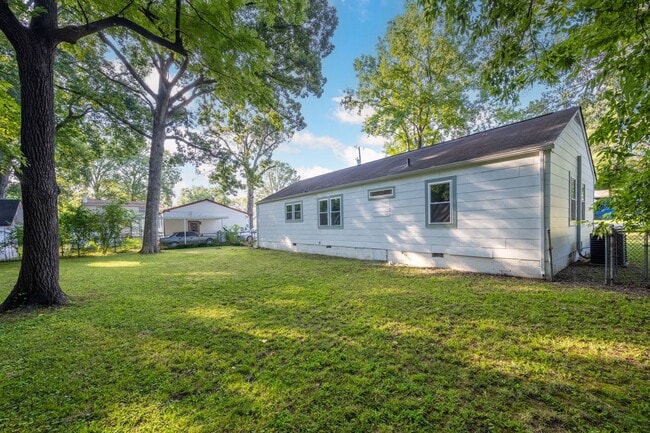 Photo - 6103 Bermuda Ave