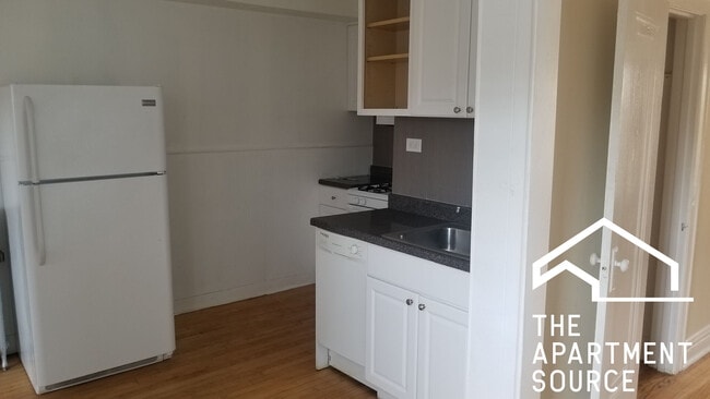 Photo - 4409 N Kenneth Ave Unit 2B