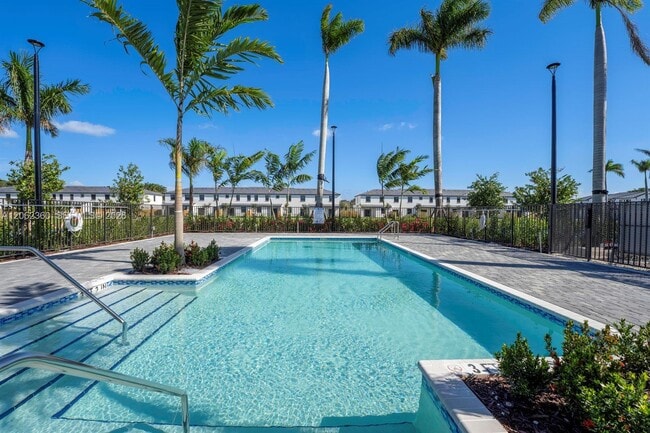 Photo - 3024 Green Palm Ct