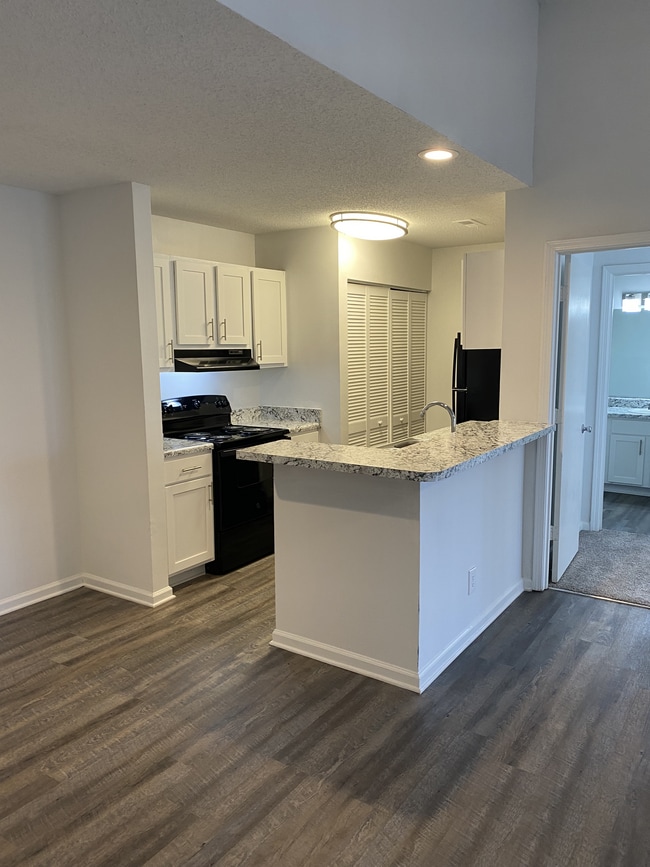 Gleneagle Apartments For Rent in Greenville, SC