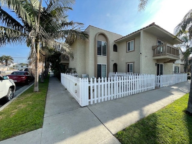 Building Photo - 226 15th St