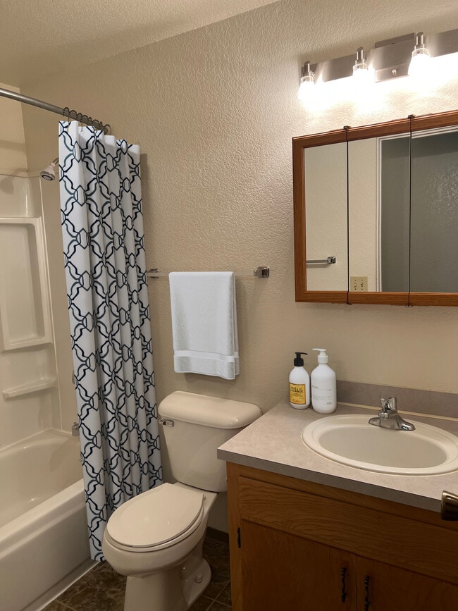 Photo - Cascade Village