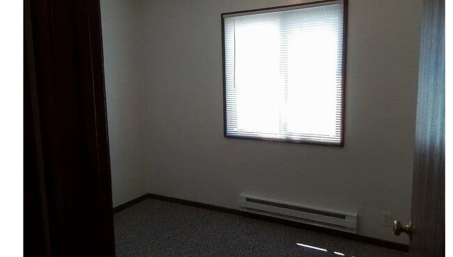 Photo - 505 E 4th St