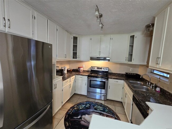 Photo - 6520 Pinebrook Dr