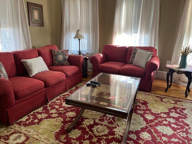 Photo - 427 Hamilton St Unit FURNISHED  2