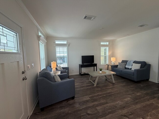 Photo - 1902 W Gleneagles Rd