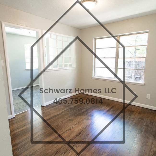 Photo - 3009 N Vermont Ave