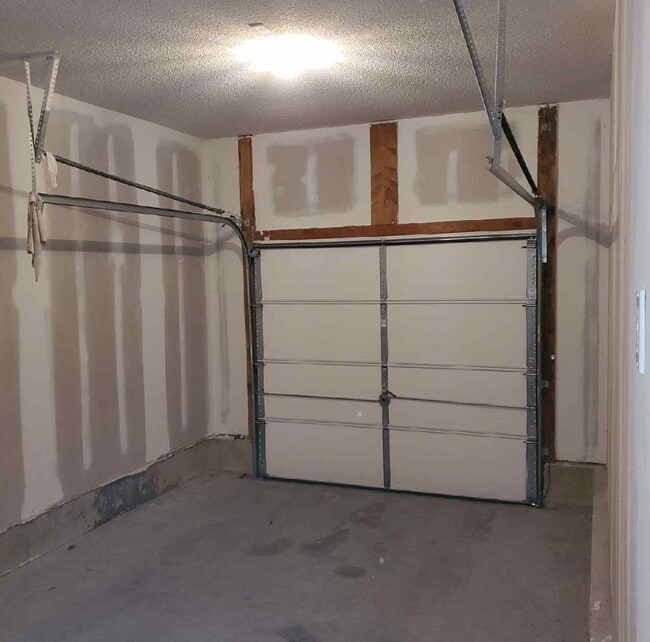 Photo - 425d Hawthorne Blvd Townhome