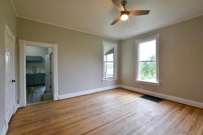 Photo - 530 S 30th St Unit Apt 1