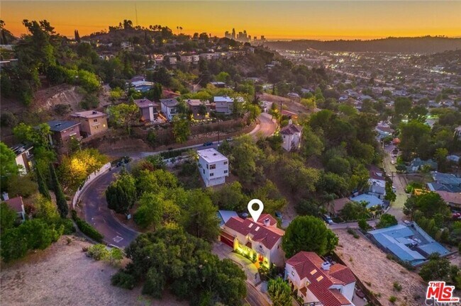 Photo - 728 Montecito Dr